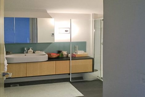 Photo of property in 76 Brougham Street, Mount Victoria, Wellington, 6011