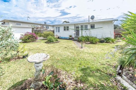 Photo of property in 9 Lee Street, Castlecliff, Whanganui, 4501