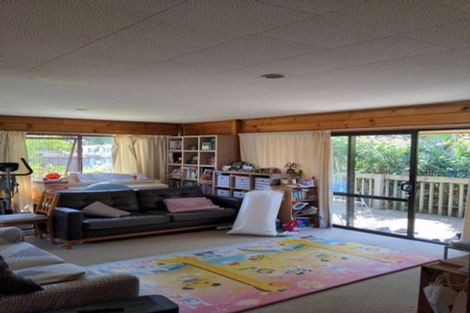 Photo of property in 2a Lauderdale Road, Birkdale, Auckland, 0626