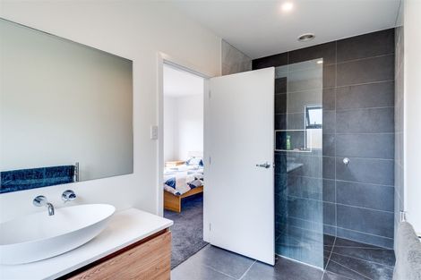 Photo of property in 27 Pohutukawa Drive, Eskdale, Napier, 4182