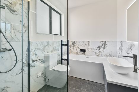 Photo of property in 30 Harbour Crest Drive, Waiuku, 2123