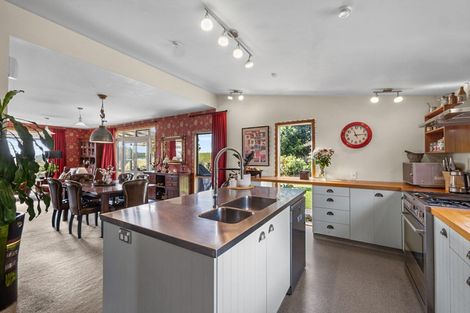 Photo of property in 211 Smart Road, Hillsborough, New Plymouth, 4372