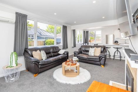 Photo of property in 194 Clarkin Road, Fairfield, Hamilton, 3214