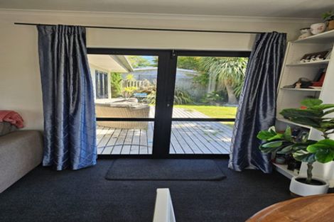 Photo of property in 8a Kenwyn Avenue, St Albans, Christchurch, 8052
