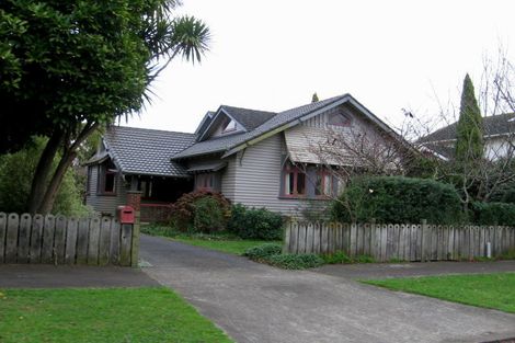 Photo of property in 12 Alan Street, Palmerston North, 4414