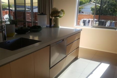 Photo of property in 15 Aubrey Street, New Plymouth, 4310