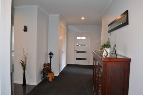 Photo of property in 13 Grove Avenue, Weston, Oamaru, 9401