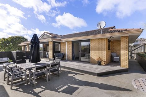 Photo of property in 11 Leicester Parade, Somerville, Auckland, 2014