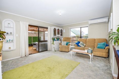 Photo of property in 91b Oakfield Crescent, Pukete, Hamilton, 3200