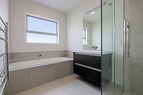 Photo of property in 6 George Yee Place, Taradale, Napier, 4112