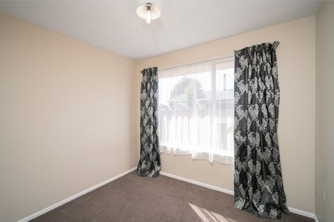 Photo of property in 1/64 Denise Crescent, Hornby, Christchurch, 8042