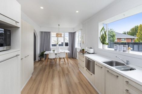 Photo of property in 9a Meadow Street, Papanui, Christchurch, 8052