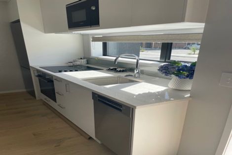 Photo of property in 2/18 Parson Lane, Papatoetoe, Auckland, 2025