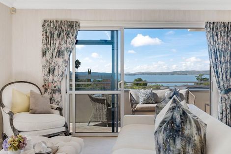 Photo of property in 1 Page Point, Mellons Bay, Auckland, 2014