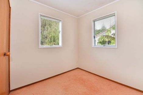 Photo of property in 2/28 Scarlock Avenue, Browns Bay, Auckland, 0630