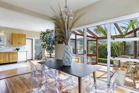 Photo of property in 198 Karori Road, Karori, Wellington, 6012