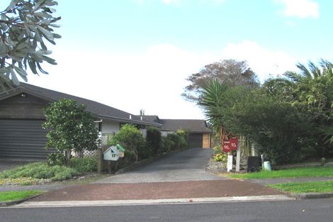 Photo of property in 1/88 Simmental Crescent, Somerville, Auckland, 2014