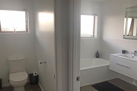 Photo of property in 1/47 Moana Avenue, Onehunga, Auckland, 1061