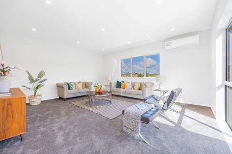Photo of property in 2 Maraeariki Avenue, Orewa, 0931