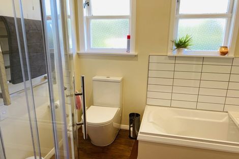 Photo of property in 50 Gillespies Road, Birchville, Upper Hutt, 5018