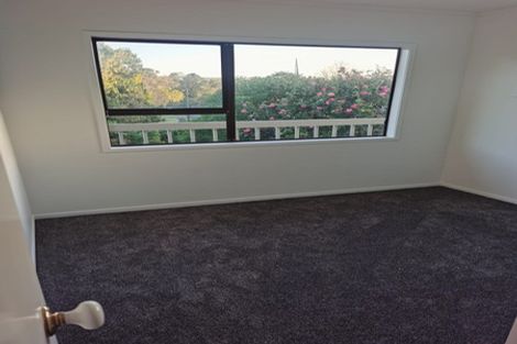 Photo of property in 1 Kallista Place, Browns Bay, Auckland, 0630