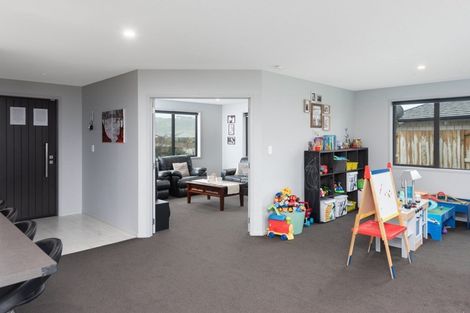 Photo of property in 26 Rochfort Crescent, Pyes Pa, Tauranga, 3112