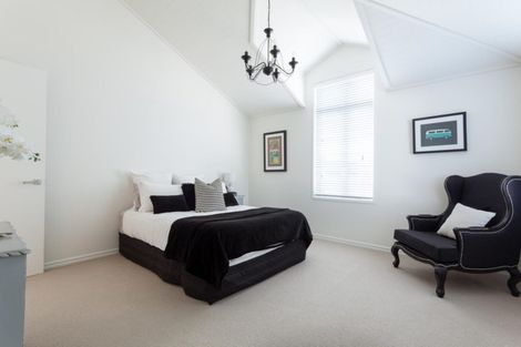 Photo of property in 20a Oceanbeach Road, Mount Maunganui, 3116