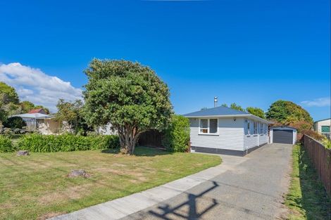 Photo of property in 53 Kirk Street, Otaki, 5512
