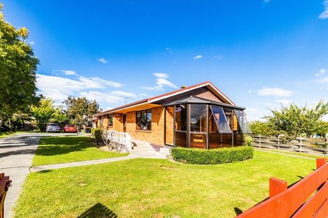 Photo of property in 105 Great North Road, Winton, 9720