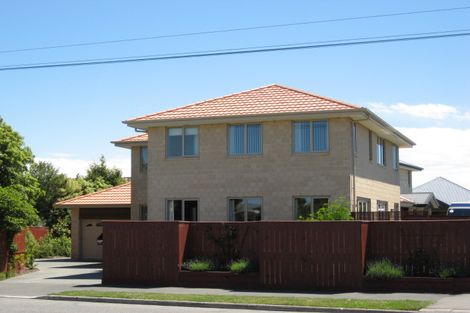 Photo of property in 153 Avonhead Road, Avonhead, Christchurch, 8042