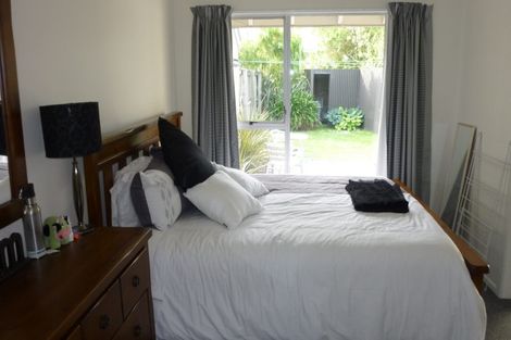 Photo of property in 76 Trafalgar Street, St Albans, Christchurch, 8014