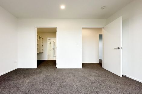 Photo of property in 33 Akoranga Place, Hornby, Christchurch, 8042