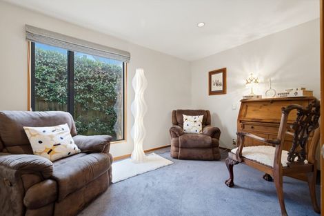 Photo of property in 2 Renoir Lane, Ilam, Christchurch, 8041