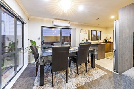 Photo of property in 46b Russell Road, Manurewa, Auckland, 2102