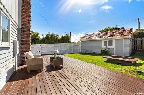 Photo of property in 1/472 East Coast Road, Windsor Park, Auckland, 0630