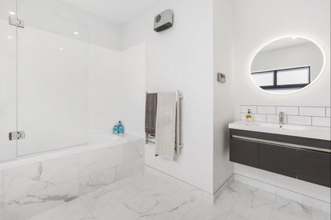 Photo of property in Wooing Tree Vineyard Ltd, 13 Vintage Street, Cromwell, 9310