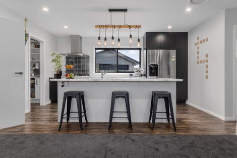 Photo of property in 14 Schooner Drive, Whitby, Porirua, 5024