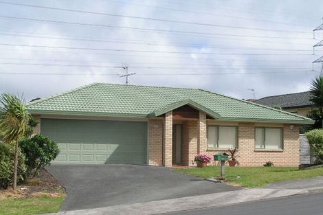 Photo of property in 34 Broadfield Street, Massey, Auckland, 0614
