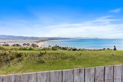 Photo of property in 26 Arawa Avenue, Maketu, Te Puke, 3189