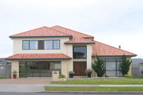 Photo of property in 7 Point View Link, East Tamaki Heights, Auckland, 2016