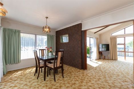 Photo of property in 24 Forest Lake Road, Forest Lake, Hamilton, 3200