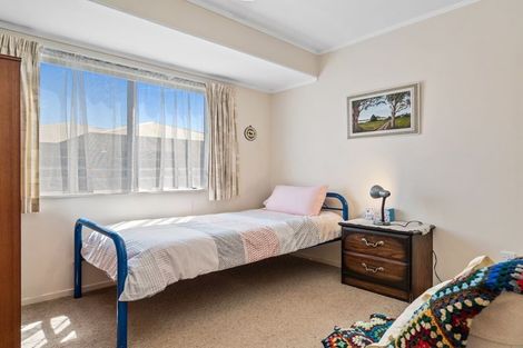 Photo of property in 14 Pemberton Crescent, Greerton, Tauranga, 3112