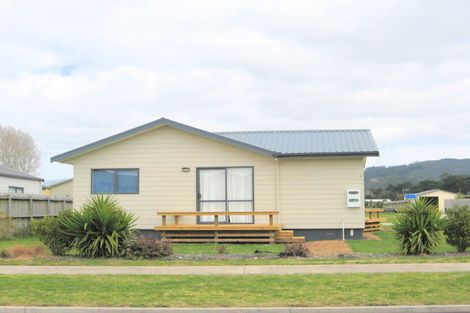 Photo of property in 4 Pipi Dune, Whitianga, 3510