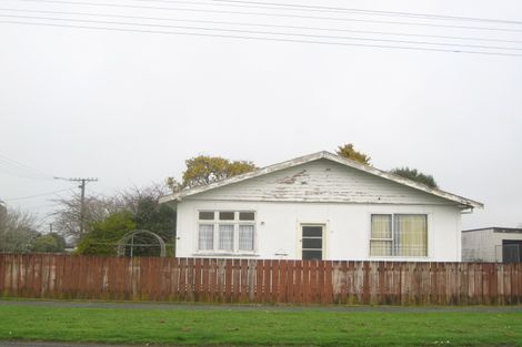 Photo of property in 51 Parris Street, Waitara, 4320