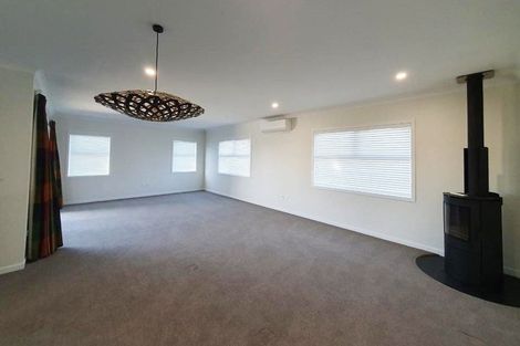 Photo of property in 4 Young Place, Taradale, Napier, 4112