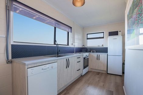 Photo of property in 26 Bay View Road, Cable Bay, 0420