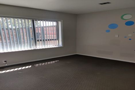 Photo of property in 96 Kaikoura Street, Maupuia, Wellington, 6022