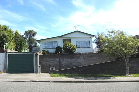 Photo of property in 24 Avenue Road, West End, Timaru, 7910