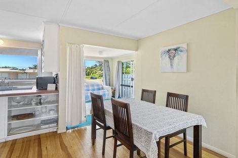 Photo of property in 141 Kahukura Avenue, Waitarere Beach, Levin, 5510