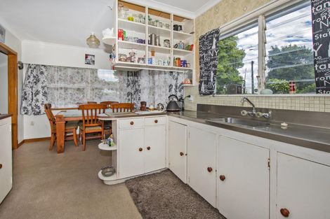 Photo of property in 92 Onerahi Road, Onerahi, Whangarei, 0110